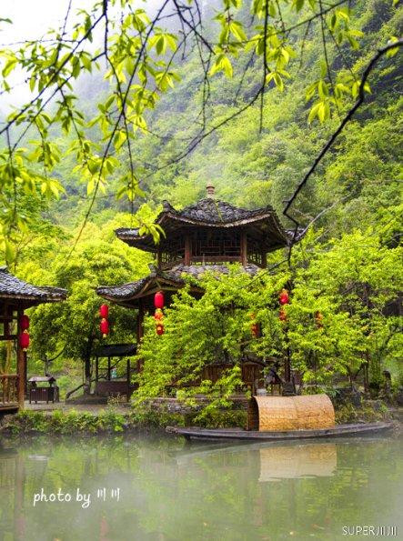 对话发现野居8年流浪汉的深圳快递小哥:志愿服务队已帮助百名流浪者,队员要培训隐私保护